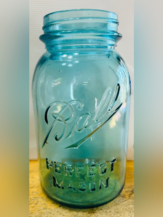 Ball Perfect Mason jar, mold # 0. Blue, made 1913 to 1922. Excellent condition!